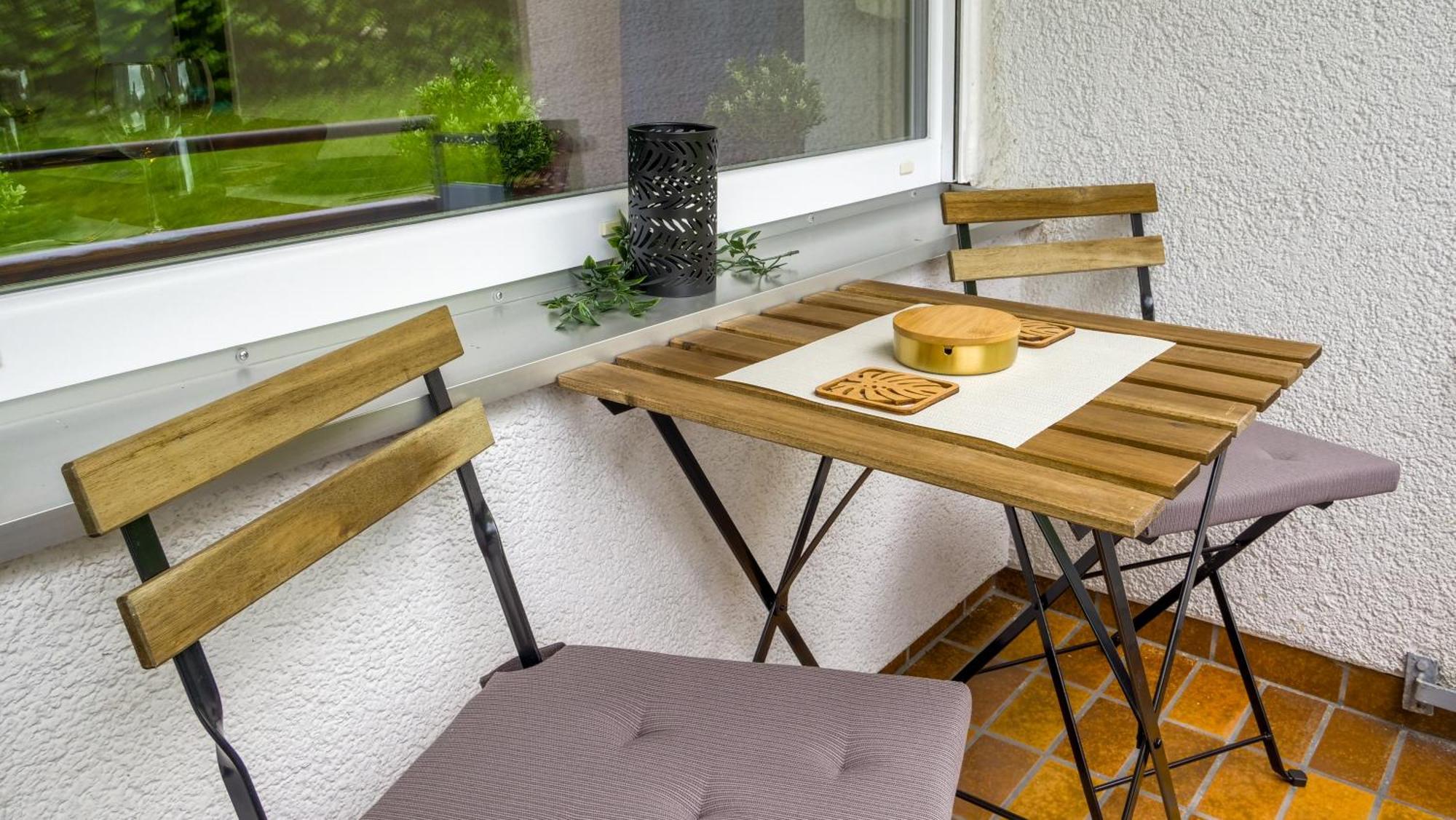 Gross, Modern, Zentrumsnah Mit Parkplatz Und Garten Ulm Exterior foto